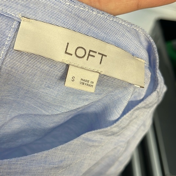 Loft Light Blue Puffy Sleeve Top Size Small - Picture 2 of 6